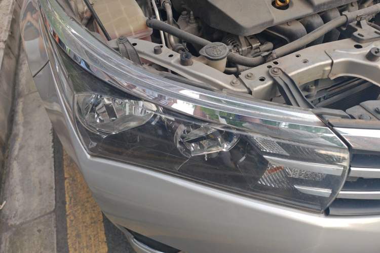 Used Toyota Corolla 2014 1.6L Manual GL Right Front Headlight