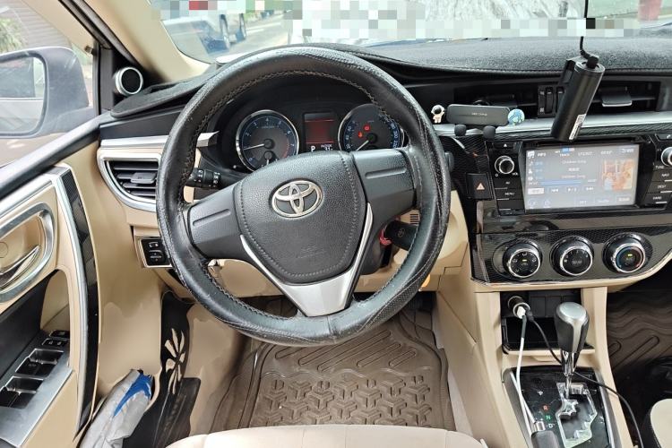Used Toyota Corolla 2014 1.6L CVT GL-i Steering Wheel