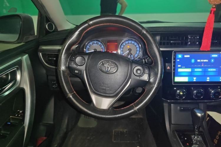 Used Toyota Corolla 2014 1.6L CVT GL Steering Wheel