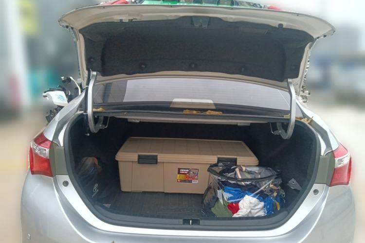Used Toyota Corolla 2014 1.6L CVT GL Trunk