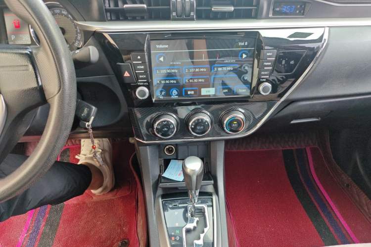 Used Toyota Corolla 2014 1.6L CVT GL-i Audio And AC Panel