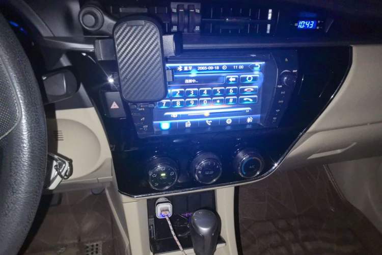 Used Toyota Corolla 2014 1.6L CVT GL Audio And AC Panel