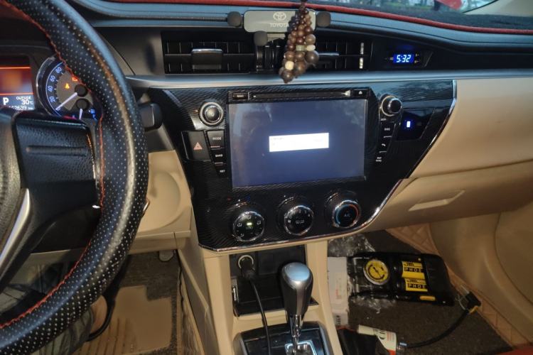 Used Toyota Corolla 2014 1.6L CVT GL-i Audio And AC Panel