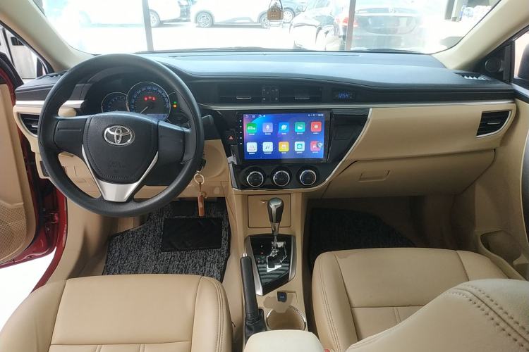 Used Toyota Corolla 2014 1.6L CVT GL Center Console