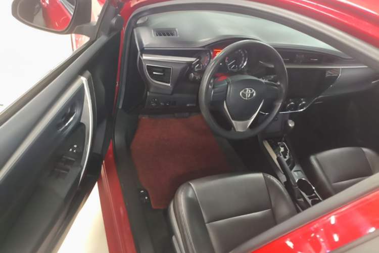 Used Toyota Corolla 2014 1.6L CVT GL-i Driver Seat