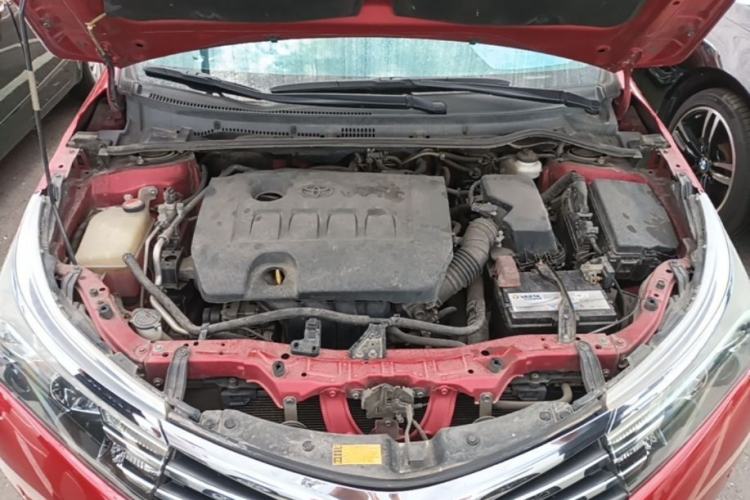 Used Toyota Corolla 2014 1.6L CVT GL-i Engine Bay