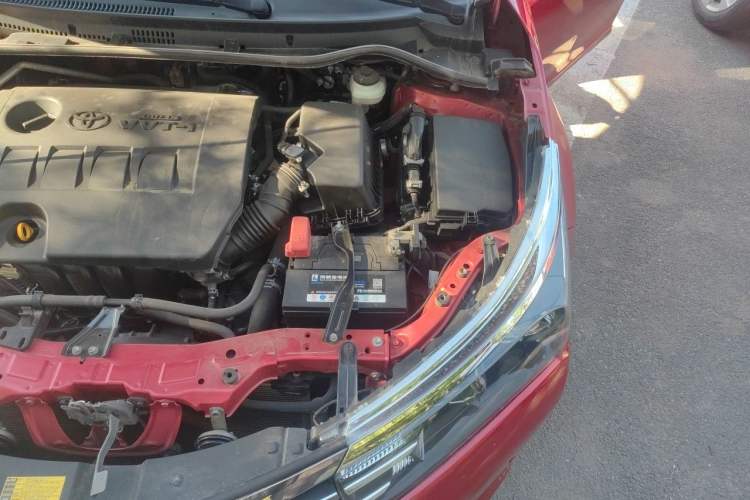 Used Toyota Corolla 2014 1.6L CVT GL-i Leather Edition Engine Bay Left