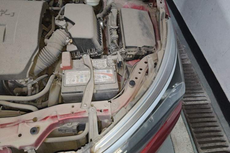 Used Toyota Corolla 2014 1.6L CVT GL-i Engine Bay Left