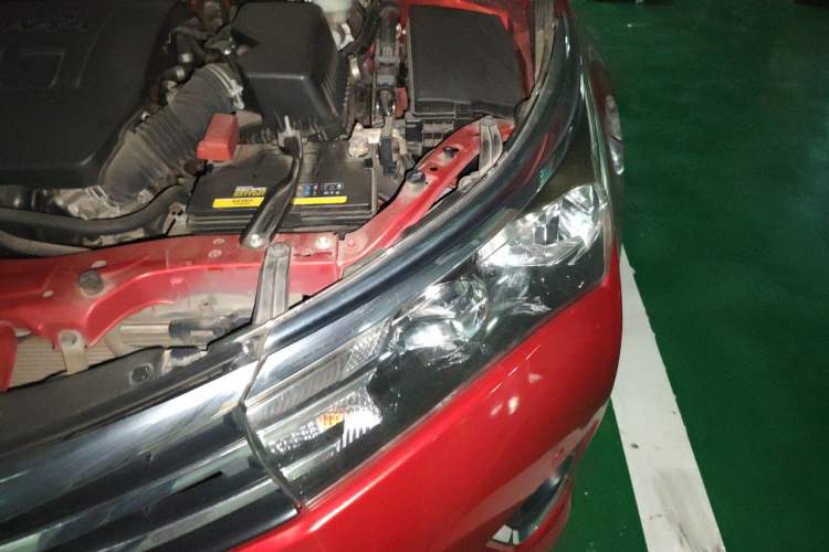 Used Toyota Corolla 2014 1.6L CVT GL-i Leather Edition Engine Bay Left