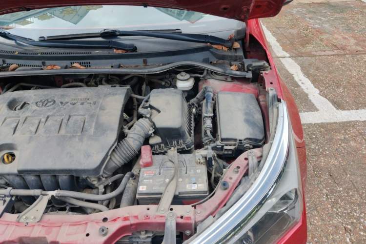 Used Toyota Corolla 2014 1.6L CVT GL Engine Bay Left