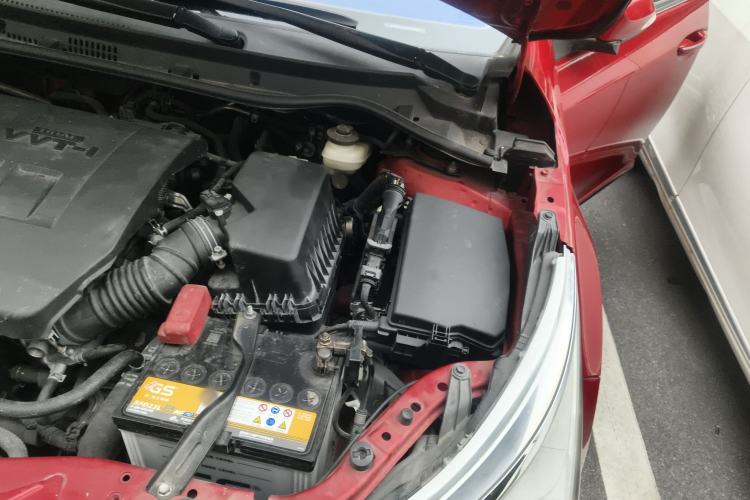 Used Toyota Corolla 2014 1.6L CVT GL-i Engine Bay Left