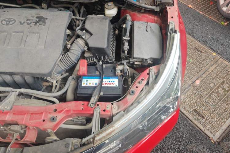 Used Toyota Corolla 2014 1.6L CVT GL Engine Bay Left