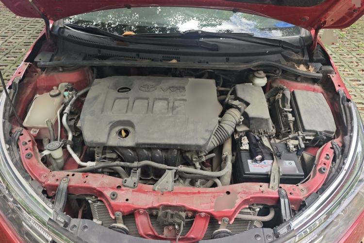 Used Toyota Corolla 2014 1.6L CVT GL Engine Bay