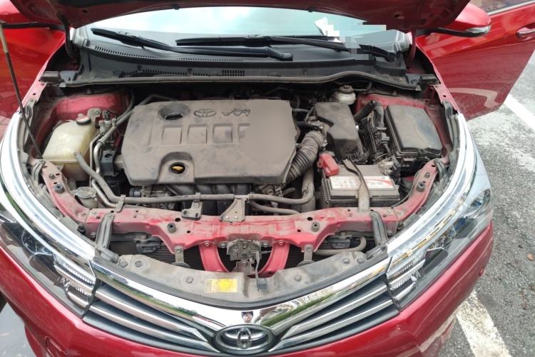 Used Toyota Corolla 2014 1.6L CVT GL Engine Bay