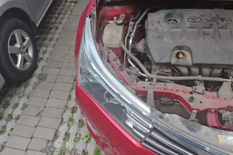 Used Toyota Corolla 2014 1.6L CVT GL-i Leather Edition Engine Bay Right