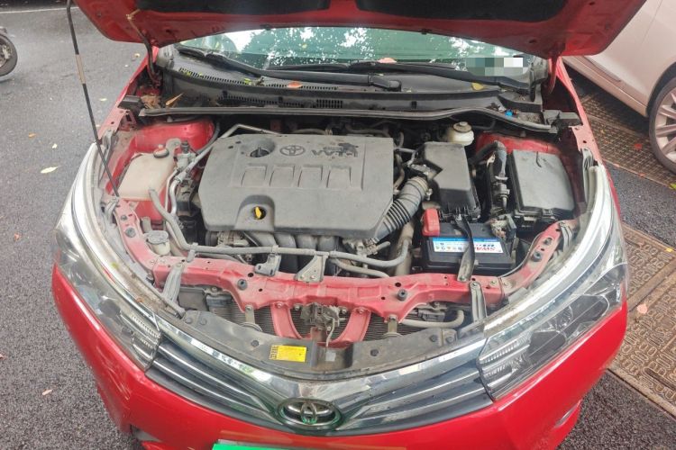 Used Toyota Corolla 2014 1.6L CVT GL Engine Bay