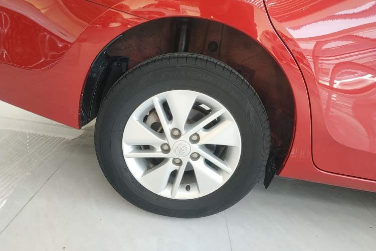 Used Toyota Corolla 2014 1.6L CVT GL Exterior 5