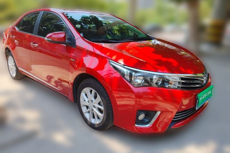 Used Toyota Corolla 2014 1.6L CVT GLX-i Front Right 45 Deg