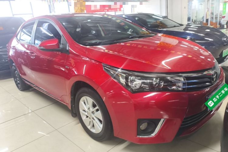 Used Toyota Corolla 2014 1.6L CVT GL-i Front Right 45 Deg
