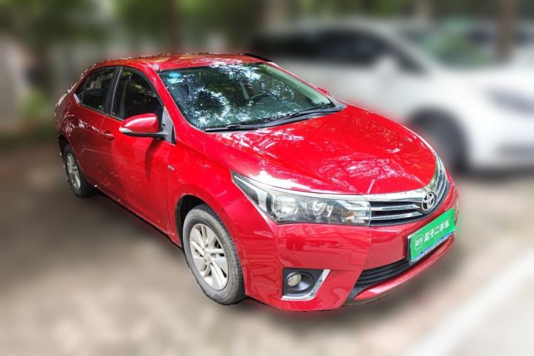 Used Toyota Corolla 2014 1.6L CVT GL Front Right 45 Deg
