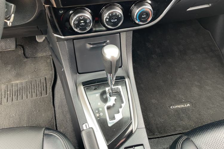 Used Toyota Corolla 2014 1.6L CVT GL Gear Lever