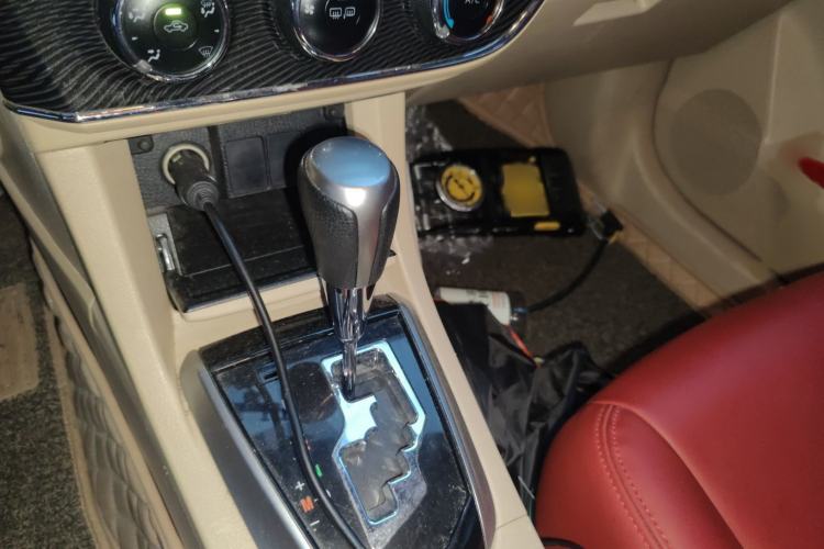 Used Toyota Corolla 2014 1.6L CVT GL-i Gear Lever