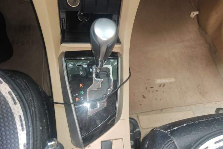 Used Toyota Corolla 2014 1.6L CVT GL Gear Lever