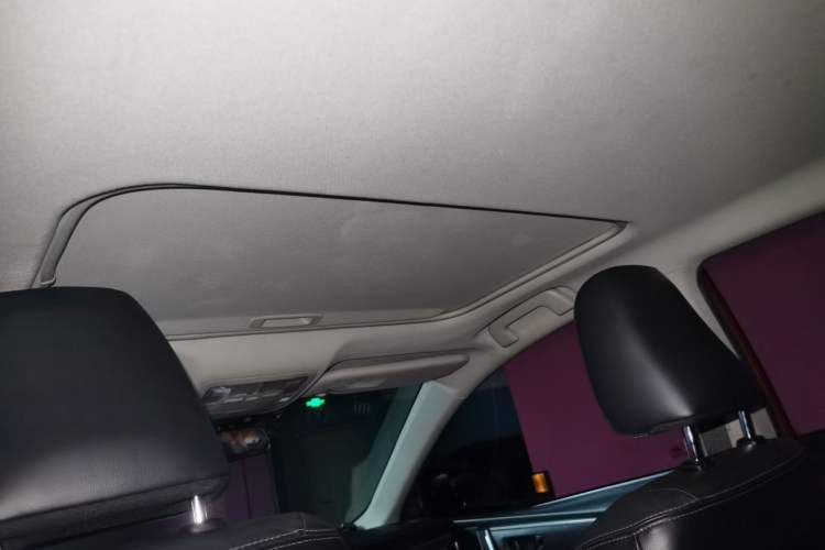 Used Toyota Corolla 2014 1.6L CVT GL-i Leather Edition Headliner