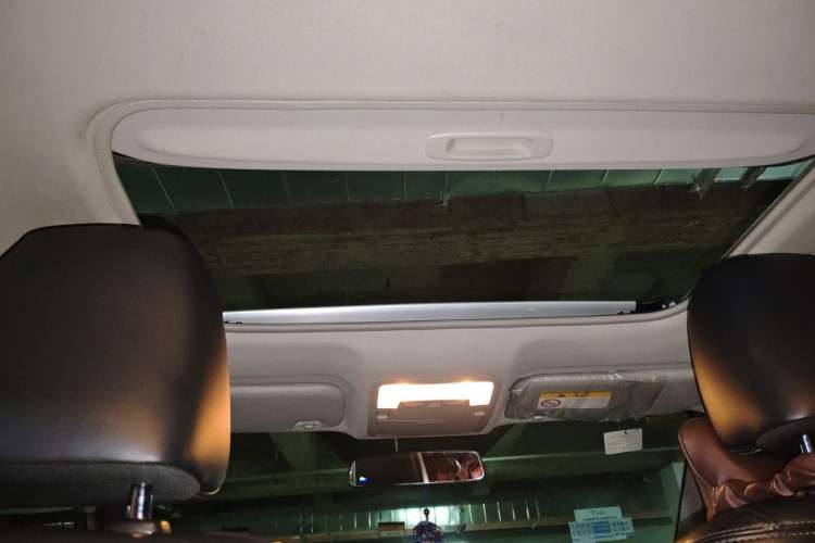 Used Toyota Corolla 2014 1.6L CVT GL-i Leather Edition Headliner