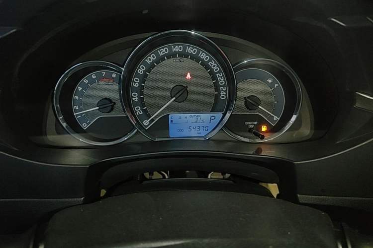 Used Toyota Corolla 2014 1.6L CVT GL Instrument Cluster