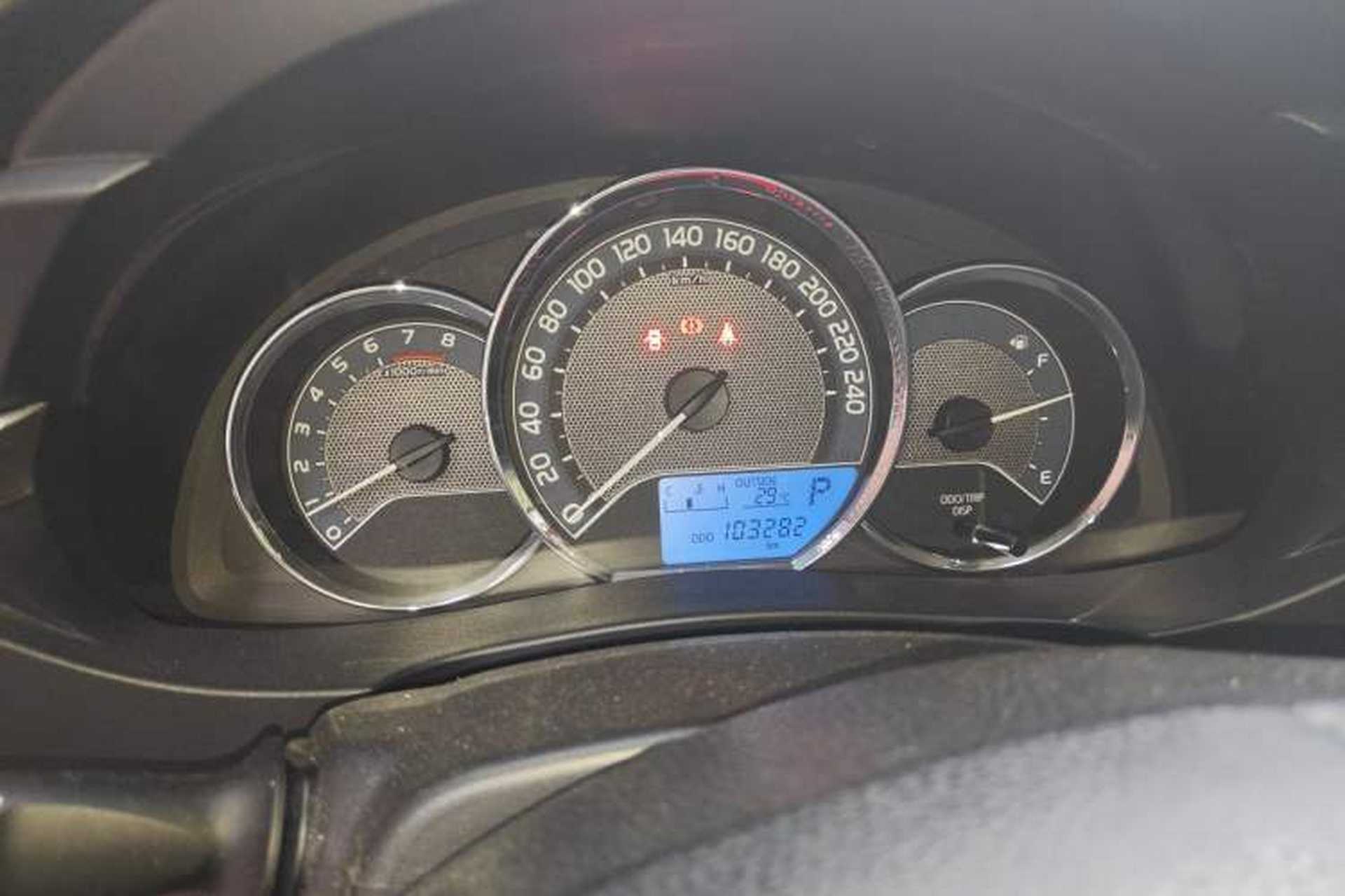 Used Toyota Corolla 2014 1.6L CVT GL Instrument Cluster