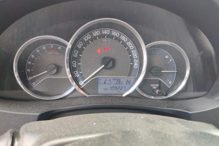 Used Toyota Corolla 2014 1.6L CVT GL Instrument Cluster
