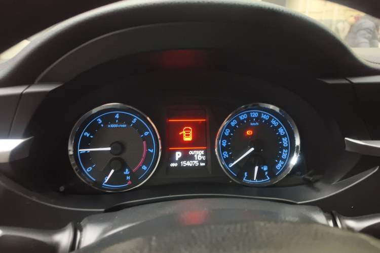 Used Toyota Corolla 2014 1.6L CVT GL-i Instrument Cluster