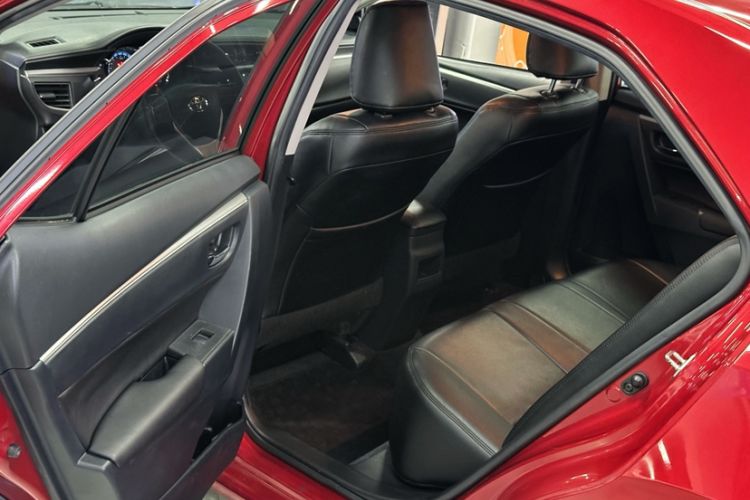Used Toyota Corolla 2014 1.6L CVT GL Interior 12