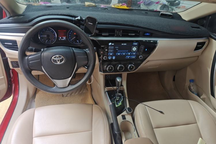 Used Toyota Corolla 2014 1.6L CVT GL-i Interior 2