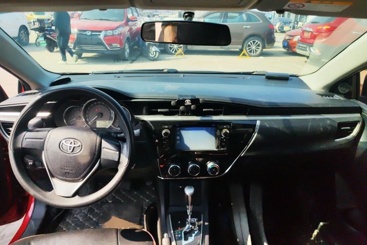 Used Toyota Corolla 2014 1.6L CVT GL Interior 2