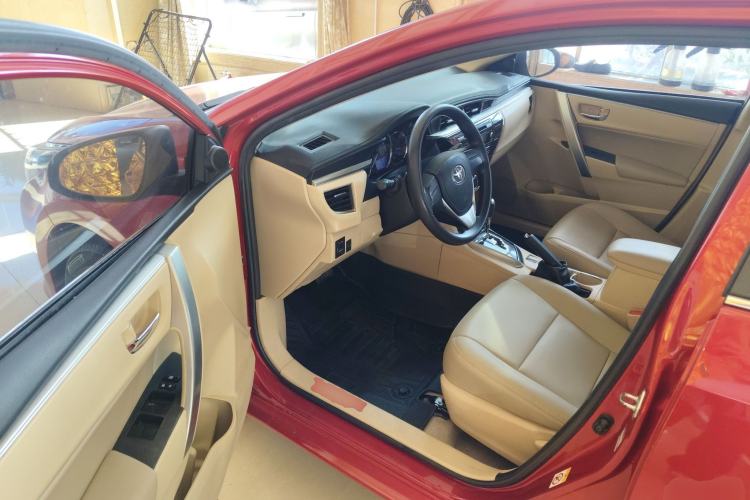 Used Toyota Corolla 2014 1.6L CVT GL Interior 3