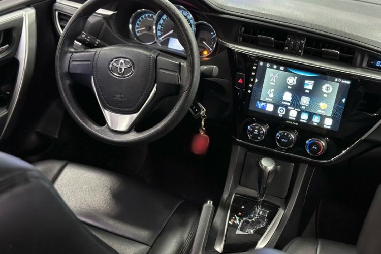 Used Toyota Corolla 2014 1.6L CVT GL Interior 5