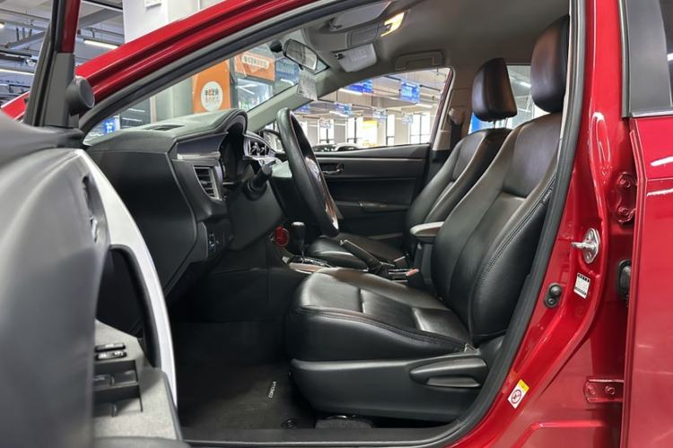 Used Toyota Corolla 2014 1.6L CVT GL Interior 9