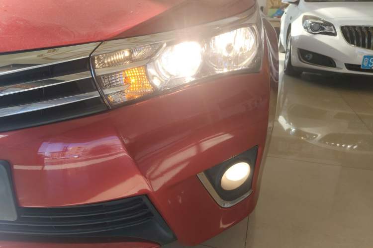 Used Toyota Corolla 2014 1.6L CVT GL Left Front Headlight