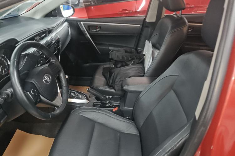 Used Toyota Corolla 2014 1.6L CVT GL-i Leather Edition Left Front Seat