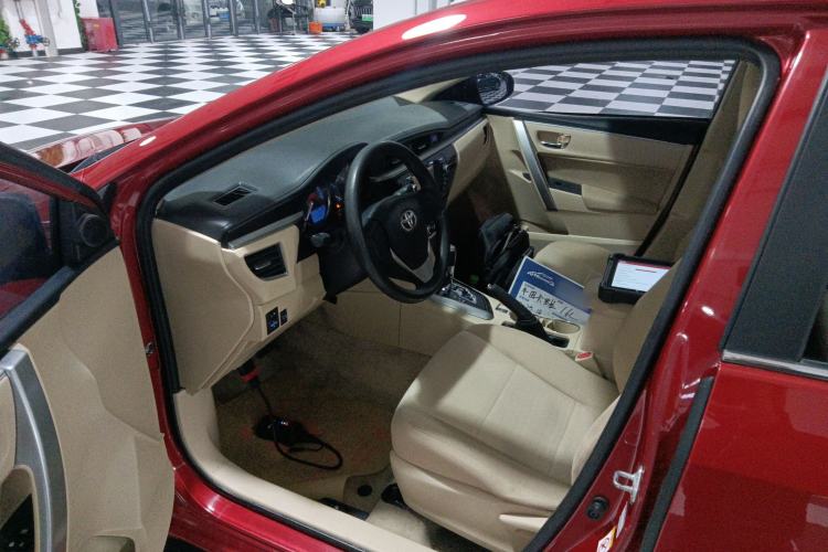 Used Toyota Corolla 2014 1.6L CVT GL Left Front Seat