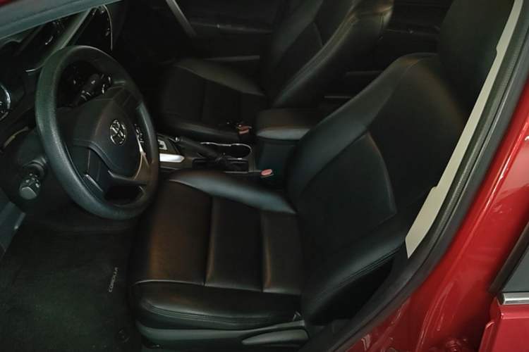 Used Toyota Corolla 2014 1.6L CVT GL Left Front Seat
