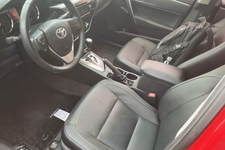 Used Toyota Corolla 2014 1.6L CVT GL-i Leather Edition Left Front Seat