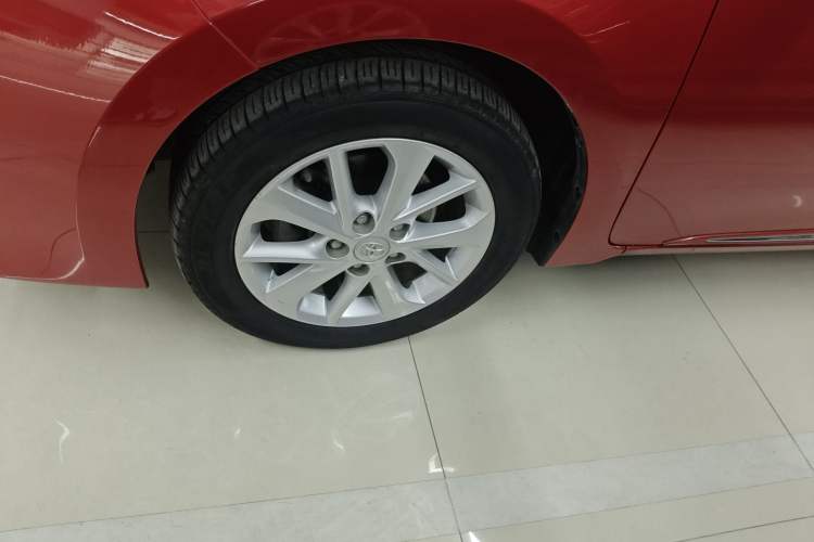 Used Toyota Corolla 2014 1.6L CVT GL-i Leather Edition Left Front Wheel Hub