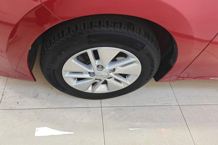 Used Toyota Corolla 2014 1.6L CVT GL-i Left Front Wheel Hub