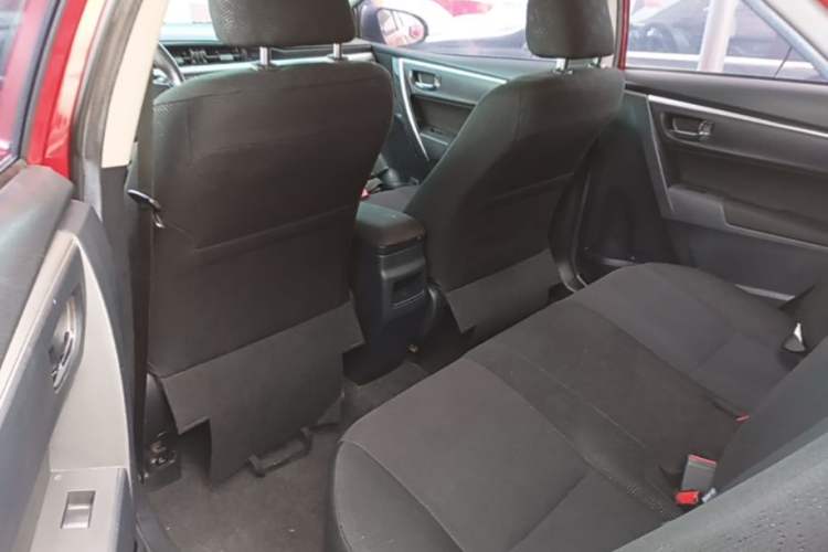 Used Toyota Corolla 2014 1.6L CVT GL-i Left Rear Seat