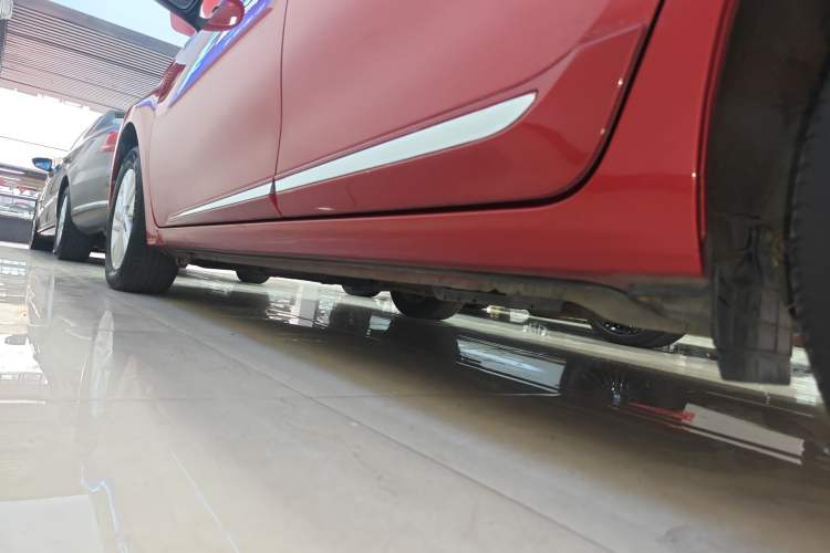 Used Toyota Corolla 2014 1.6L CVT GL-i Left Side Sill