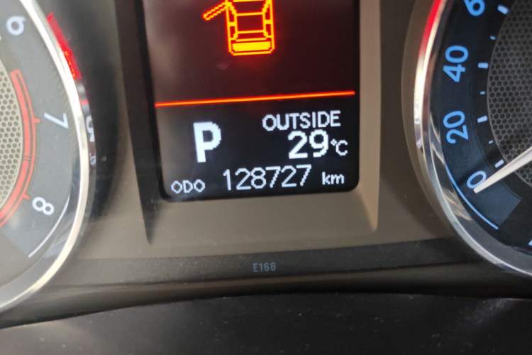 Used Toyota Corolla 2014 1.6L CVT GL-i Odometer Close Up