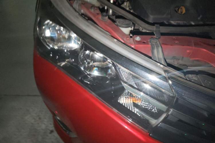 Used Toyota Corolla 2014 1.6L CVT GL-i Leather Edition Right Front Headlight